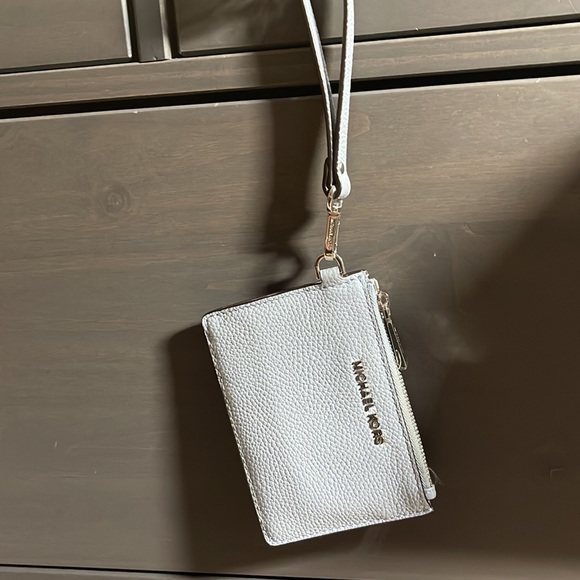 Michael kors mini purse light blue with matching poof and card holder - Picture 4 of 5